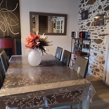 D'hotes Au Clos Du Lit Bed & Breakfast 3*